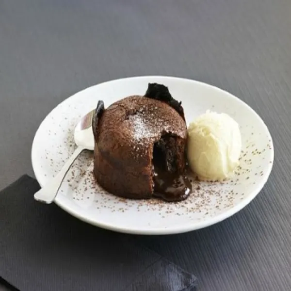 Coulant De Chocolate Con Helado Vainilla